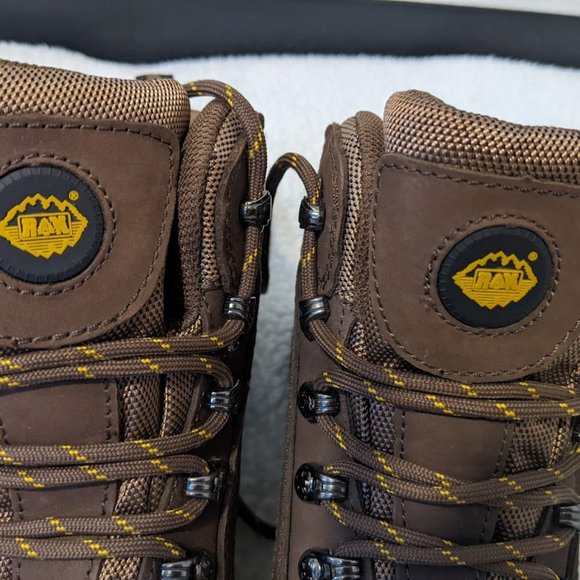 CEDAR Waterproof, Shockproof  boots for Hiking, Trekking - Picture 5 of 14